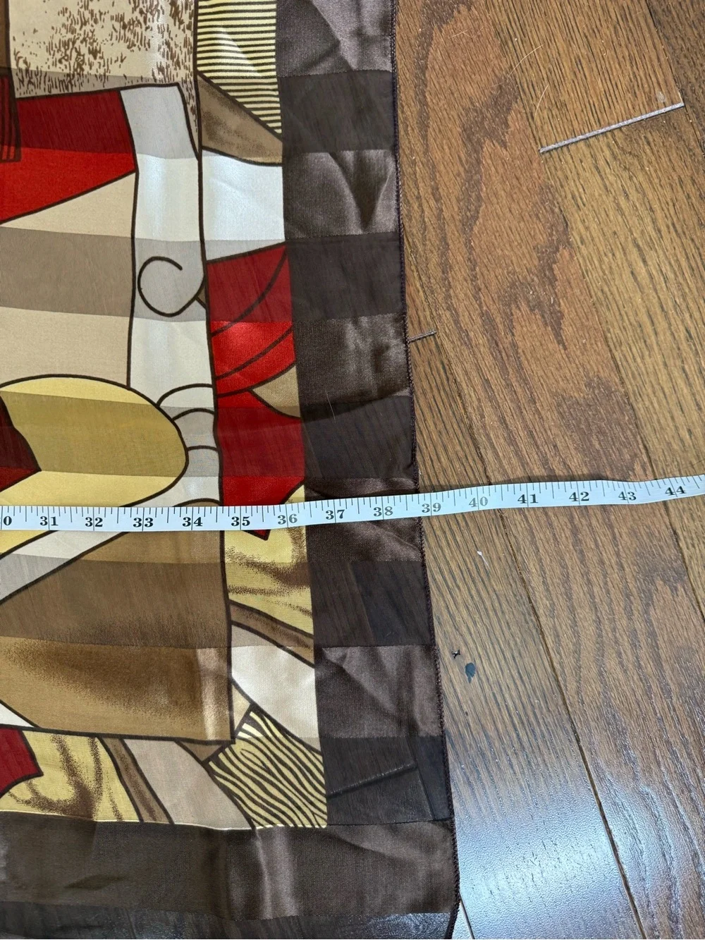 Vintage Picasso print scarf .The colors and shine are beautiful. Brand unk 39x39